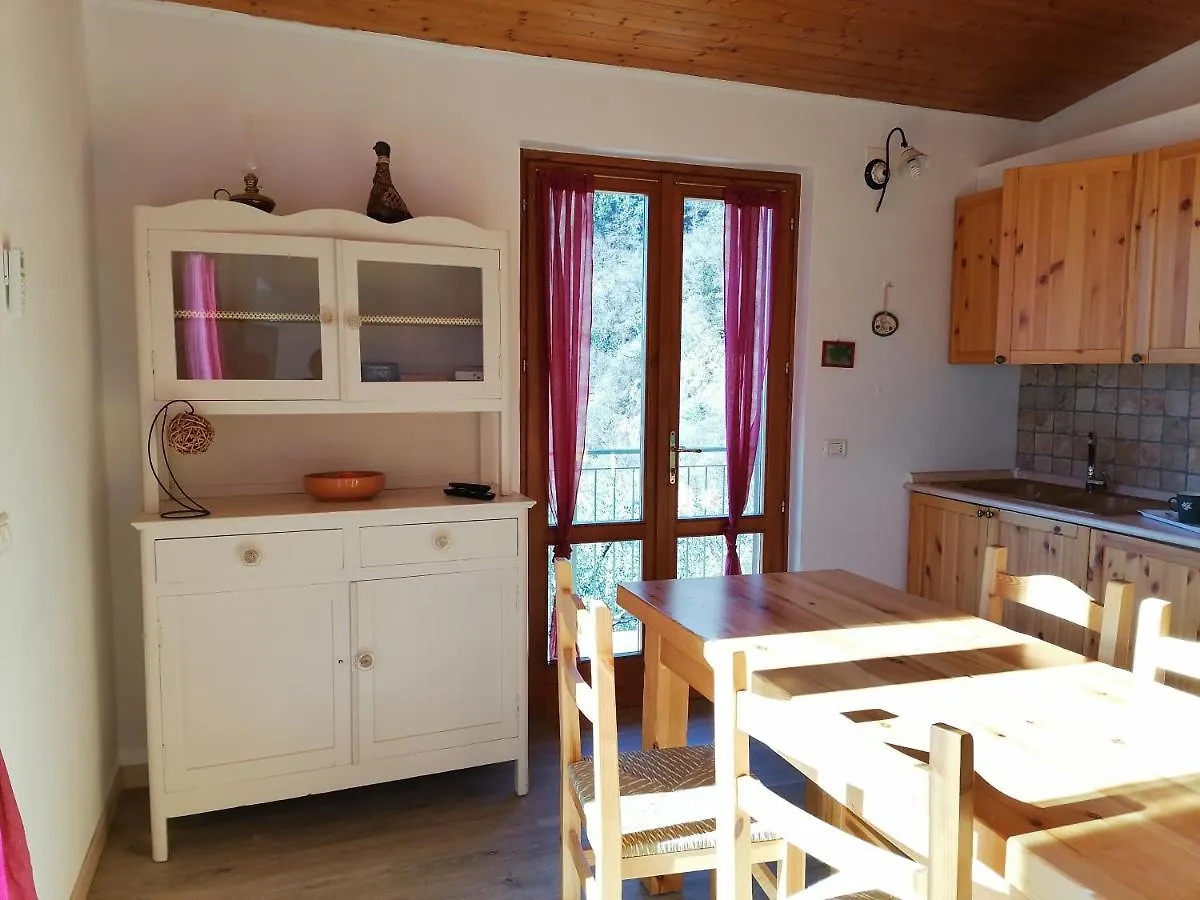 Casetta Delle Olive Tremosine 0*,